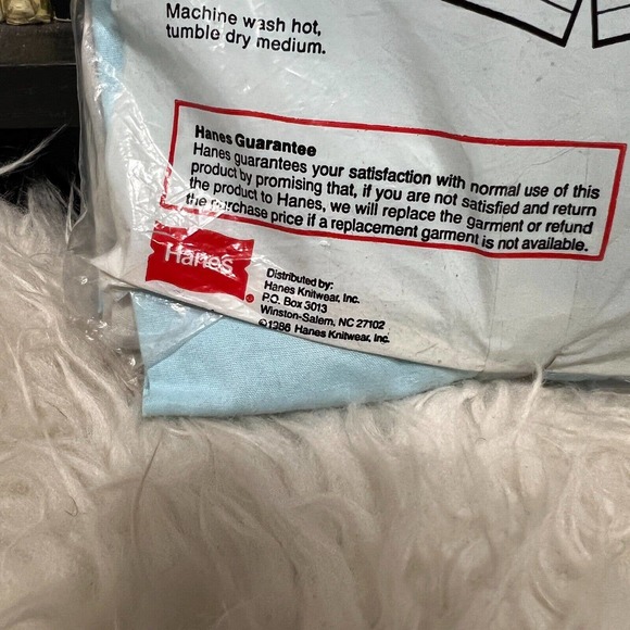 VINTAGE HANES BOXERS MENS 50/50 BLEND SIZE 32 1986 (UNDERWEAR 3 PAIRS) - Picture 3 of 4